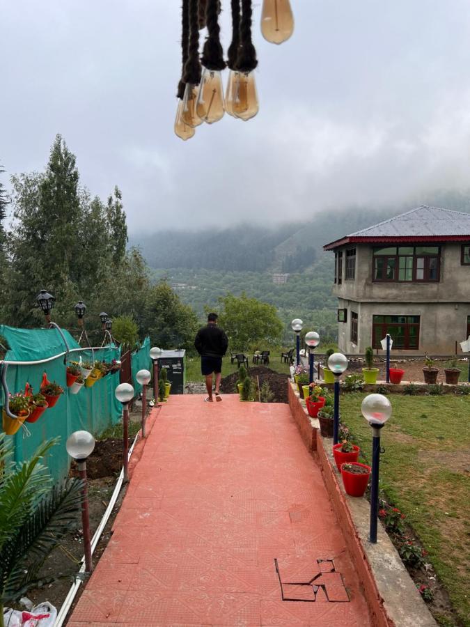 Lands End Resort Anantnag Exterior photo