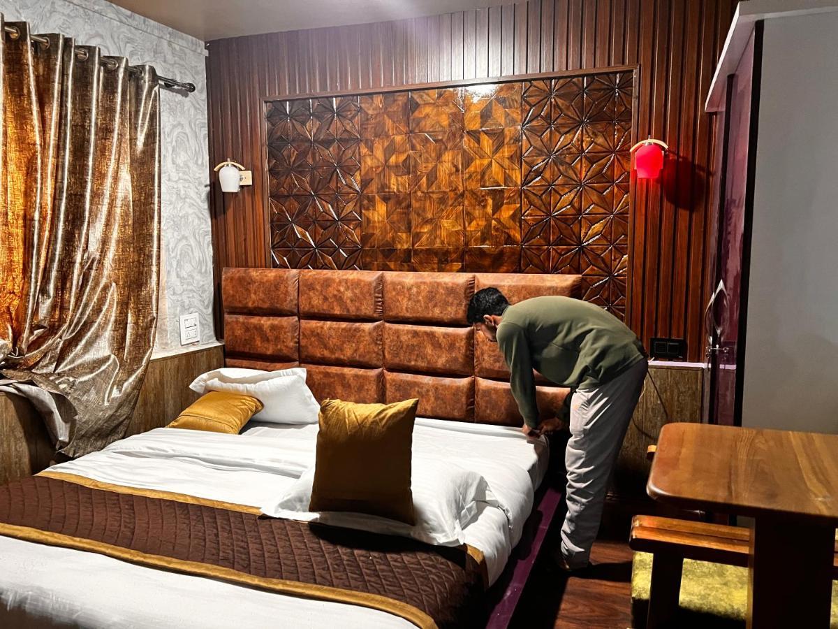 Lands End Resort Anantnag Exterior photo